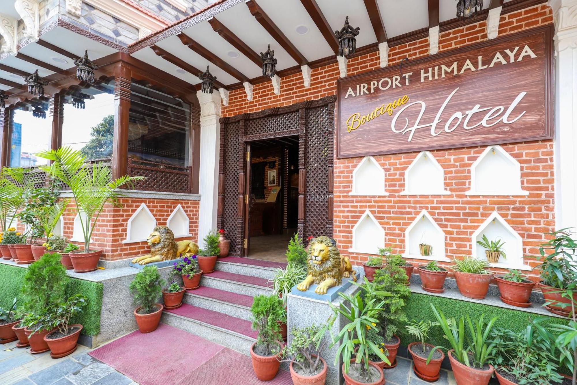 Airport Himalaya Boutique Hotel Катманду Экстерьер фото